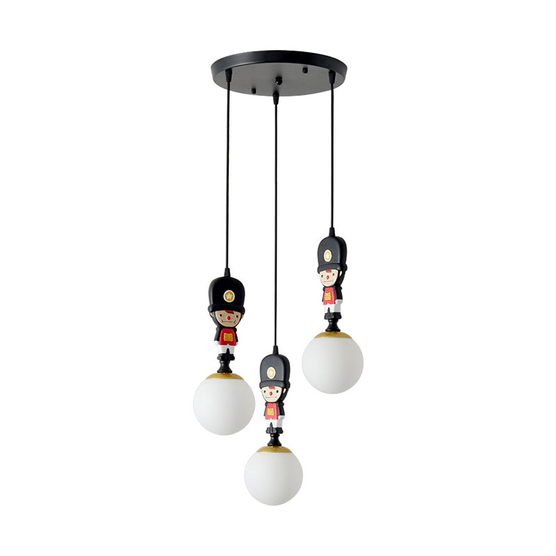 Globe Hanging Light Kit Cartoon Glass 3 Heads Black Muti Light Pendant avec décoration soldat