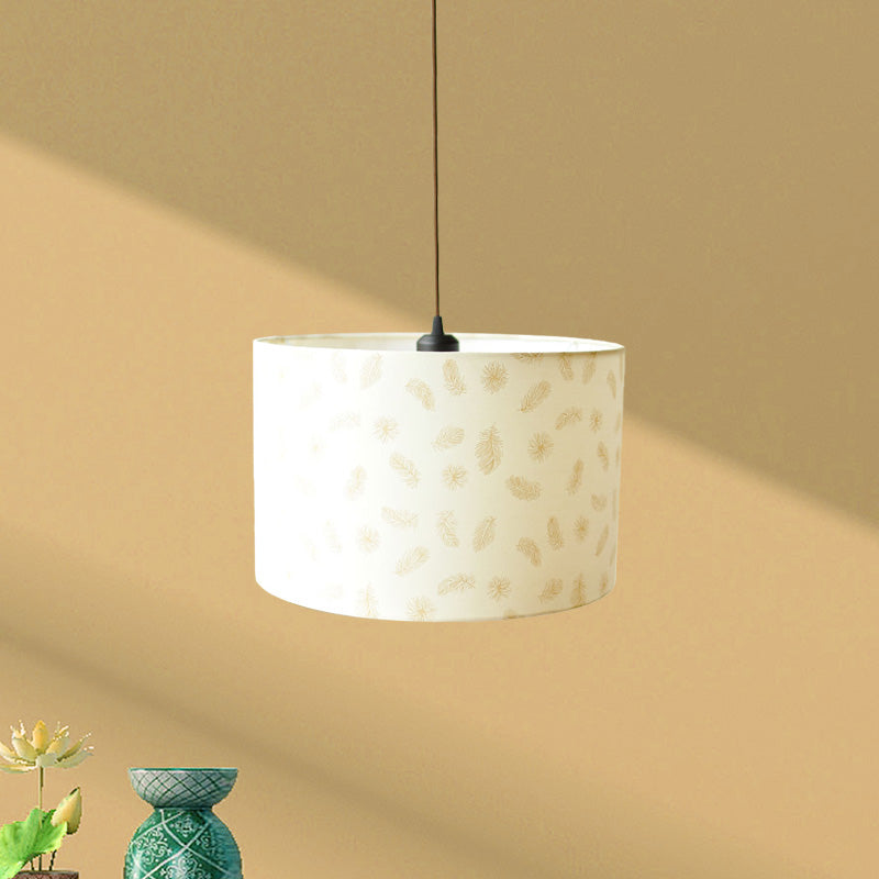 Stampare lampada a ciondolo tamburo in tessuto illuminazione a sospensione bianca a 1 luci con motivo piuma/uccello/albero
