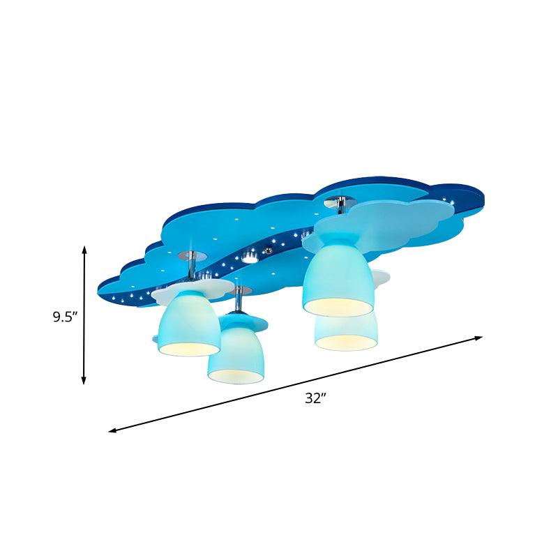 Nuage en bois semi-rinceur dessin animé 4 ampoules plafonnier avec dôme en verre bleu teinte