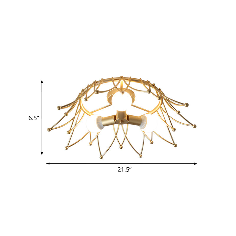 Noordse 3 bollen Flush -lamp armatuur met metalen schaduw Gouden Kroon gevormd spoeling Mount Light