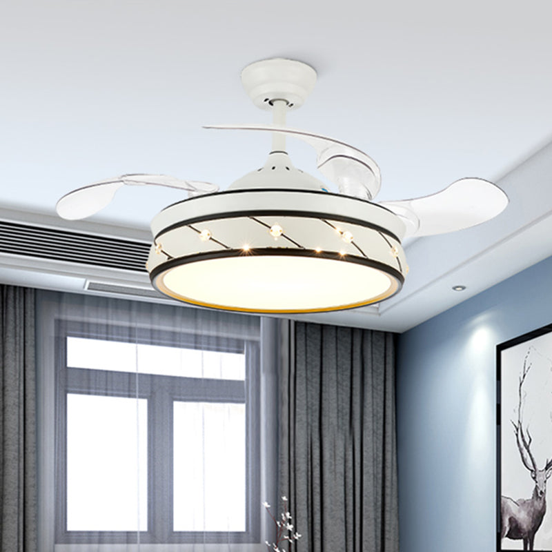 19.5 "brede witte LED Semi Flush Light Simple Metal Round Flush Mount Plafingventilator met 3 bladen