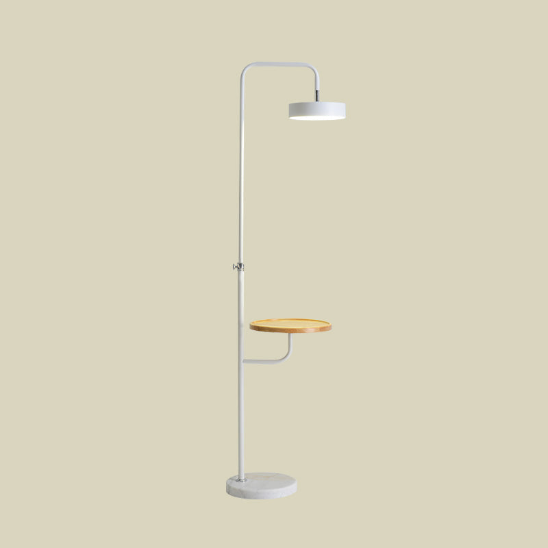 Ronde metalen vloertafelverlichting Minimalistische LED Wit/zwarte standaardlamp met schuine arm voor slaapkamer