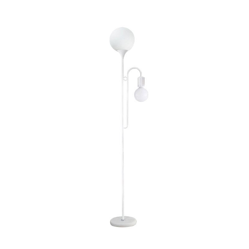 Minimalistische bal staande lamp glas 2-kop slaapkamer leesvloer licht met gebogen arm in zwart/wit