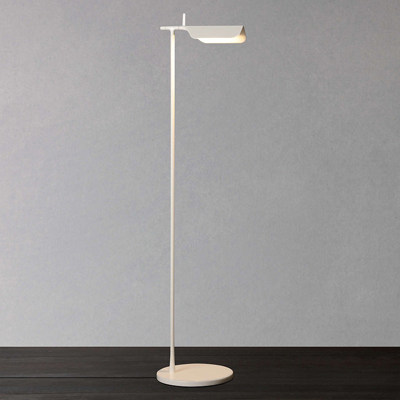 Minimalist Right Angle Floor Lighting Metallic LED Bedroom Standing Floor Lamp in White/Black