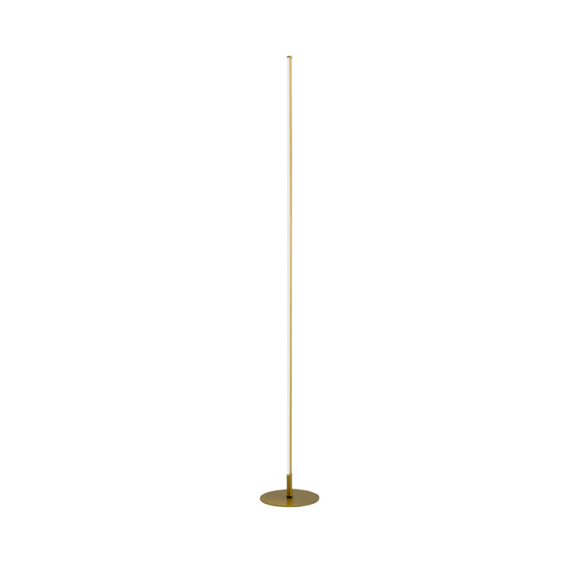 Lineare stehende Lampe Minimalist Metallic LED Goldbodenbeleuchtung für Schlafzimmer in warmem/weißem Licht