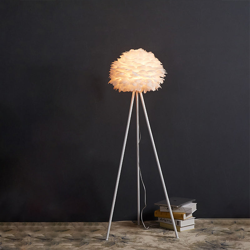 Metal Tripod Standing Floor Light Contemporary 1-Head Floor Lamp with Feather Shade in White