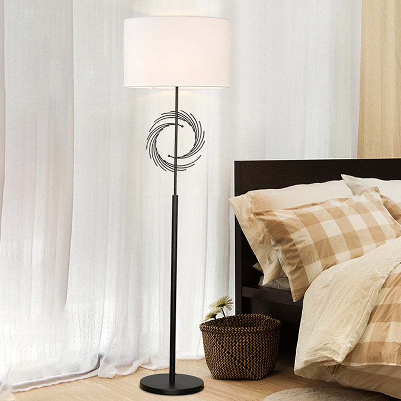 Blanc / Black Circle Floor Light Simplicité 1 Bulbe Metal Standing Lampe avec tissu tambour Shade